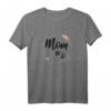 Mom to be Schwangerschaft T-Shirt für werdende Mütter mit Blumenkranz – Perfektes Geschenk zur Verkündung, Baby-Party & Muttertag