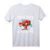 Kinder Feuerwehrmann mit Feuerwehrauto T-Shirt zum 4. Geburtstag – Perfektes Geschenk für Jungen und Mädchen im Kindergartenalter