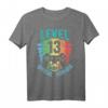 Offiziell Teenager 13. Geburtstag Geschenk Level 13 Unlocked T-Shirt - Lustiges Gaming Outfit für Jungen und Mädchen zum 13. Geburtstag