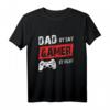 Dad by Day Gamer by Night - Papa Vatertagsgeschenk T-Shirt mit Botschaft für den besonderen Vater