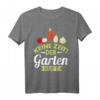 Der Garten ruft Hobbygärtner Gärtner Schrebergarten Geschenk T-Shirt - Lustiges Geschenk für Rentner, Oma, Opa und Gartenliebhaber