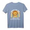 Kinder Hurra Ich Bin Jetzt Ein Kindergartenkind Löwe T-Shirt – Süßes Geschenk für Jungen und Mädchen zum Kindergartenstart mit Regenbogen