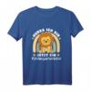 Kinder Hurra Ich Bin Jetzt Ein Kindergartenkind Löwe T-Shirt – Süßes Geschenk für Jungen und Mädchen zum Kindergartenstart mit Regenbogen