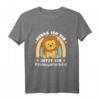 Kinder Hurra Ich Bin Jetzt Ein Kindergartenkind Löwe T-Shirt – Süßes Geschenk für Jungen und Mädchen zum Kindergartenstart mit Regenbogen