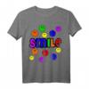 HapDog T-Shirt mit buntem Smiley-Text und fröhlichen Smileys - Künstlerisches Graffiti-Design für Naturliebhaber