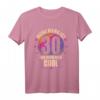 Meine Mama ist 30 und immer noch cool - Lustiges Geburtstags T-Shirt für Frauen zum 30. Geburtstag, perfektes Geschenk für die Mama