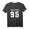 Taehyung 95 K-POP Lover T-Shirt – Perfektes Geschenk für BTS Fans und K-POP Liebhaber