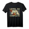 Level 30 Complete T-Shirt – Lustiges Vintage Geburtstagsgeschenk für Männer und Frauen zum 30. Geburtstag, Gamer & Zocker Geschenkidee