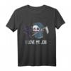 Kawaii Grim Reaper I Love My Job Halloween T-Shirt – Süßes Gothic Sensenmann Design für Halloween Partys & Geschenke für Kawaii & Gothic Fans