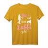 Die Mit Dem Labbi Geht! Hundemama T-Shirt für Labrador Liebhaberinnen - Niedliches Gassi-Outfit für Damen & Hundeliebhaber