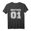 Bruder 01 T-Shirt – Klassisches Geschenk für Geschwister, Liebe zum Bruder zeigen, hochwertig mit doppeltem Saum
