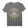 Lustiges 19. Geburtstag T-Shirt für Jungen & Mädchen – Originelle Geschenkidee und Party-Deko für 19-Jährige