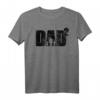 Vater werden. Zweifacher Papa mit zwei Kindern - Vatertag T-Shirt mit Silhouette & Spruch 'Dad hoch 2' als Geburtstags- oder Geburtstagsgeschenk