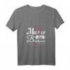 Damen Polterabend T-Shirt mit V-Ausschnitt für Mama - Lustiges Hochzeitsmotiv und Geburtstagsgeschenk zum HapDog