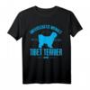 Unterschätze nie eine Frau mit Hund Tibet Terrier Geschenk T-Shirt – Perfekt für Hunde- und Tibet Terrier Fans zu Weihnachten, Geburtstag & mehr