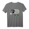 Süßes Schaf mit Blume Wolle T-Shirt für Mädchen und Mama – Perfekt als Geschenk, Hippie Kostüm & für Tier- und Blumenliebhaber