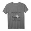 Damen Lustiges Katze T-Shirt 'I Like To Stay In Bed It's Too Peopley Outside' – Witziges Introvertierten-Shirt für jeden Anlass