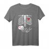 Damen Schwangere Mutter Halloween Shirt mit Baby Skelett - Lustiges Schwangerschafts-Halloween-T-Shirt für Partys und Geschenke