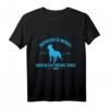 Unterschätze nie eine Frau - American Staffordshire Terrier T-Shirt für Hundeliebhaber, Fans & Freunde zum Geburtstag, Weihnachten & mehr