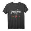 Grandma To Be LGBT Schwangerschaft Ankündigung T-Shirt – Lustiges Gay Pride Geschenk für Oma zur Babyparty & Schwangerschaftsfreude