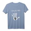 Stolze Oma T-Shirt mit Handabdruck - Perfektes Geschenk zur Geburt, Geburtstag, Muttertag, Weihnachten & Ostern