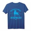 Unterschätze nie eine Frau mit einem Zwergpinscher Geschenk T-Shirt – Perfekt für Hunde Fans, Geburtstage, Weihnachten & mehr