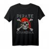 Oma Piraten Shirt mit Skull & Crossbones – Perfekt für Piraten-Geburtstag, Halloween & Piratennacht