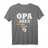 Herren Opa 2023 Loading T-Shirt - Lustiges Geschenk zur Schwangerschafts- und Babyankündigung für werdende Großeltern