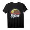 Opa T-Shirt Sprüche zum HapDog - Vintage Retro Geschenkidee für Opa mit Spruch 'DER MANN - DER MYTHOS - DIE LEGENDE - OPA'