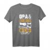 Opa Zwillinge Chaos Team T-Shirt – Lustiges Familiengeschenk für den besten Opa mit Enkelkindern