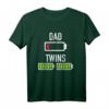 Zwillinge Papa Batterie T-Shirt - Humorvolles Geschenk für werdende Eltern mit Zwillingen, klassisch geschnitten