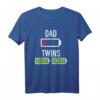 Zwillinge Papa Batterie T-Shirt - Humorvolles Geschenk für werdende Eltern mit Zwillingen, klassisch geschnitten