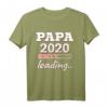 Papa Loading 2020 T-Shirt – Witziges Geschenk für werdende Väter, Schwangerschaft & Babyankündigung