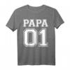 Papa 01 Vater Sohn Partnerlook Geschenk T-Shirt - Perfektes Familien Matching Outfit für Geburtstag, Vatertag & Weihnachten