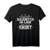 Schwiegertochter Geschenk für Schwiegervater & Schwiegermutter T-Shirt - Persönliches Hochzeitsgeschenk für die neue Familie