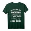 Ich habe eine hübsche Tochter, eine Waffe, Schaufel & Alibi - Lustiges Vatertags- oder Geburtstags-T-Shirt für Papa