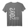 22. Geburtstag T-Shirt für Mann und Frau - Personalisiertes Geschenk für 22 Jahre, 2002 Geburtstag, perfekt für Sohn, Tochter, Familie
