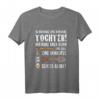 Lustiges T-Shirt mit Spruch: Ja Ich habe eine hübsche Tochter, aber auch eine Axt, Schaufel & Alibi – Perfekt für Freunde, Kollegen & Humorliebhaber