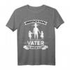 Vater von drei Töchtern T-Shirt mit Spruch - Perfektes Vatertagsgeschenk für Papa mit Familie