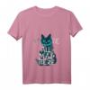 Lustiges Katzen T-Shirt 'We are all mad here' mit V-Ausschnitt – Perfekt für Halloween, Weihnachten & als Geschenk für Katzenliebhaber
