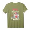 Große Schwester von Zwillingen T-Shirt – Perfektes Geschenk zur Ankündigung, Weihnachten & Geburtstage für Familien mit Mehrlingen